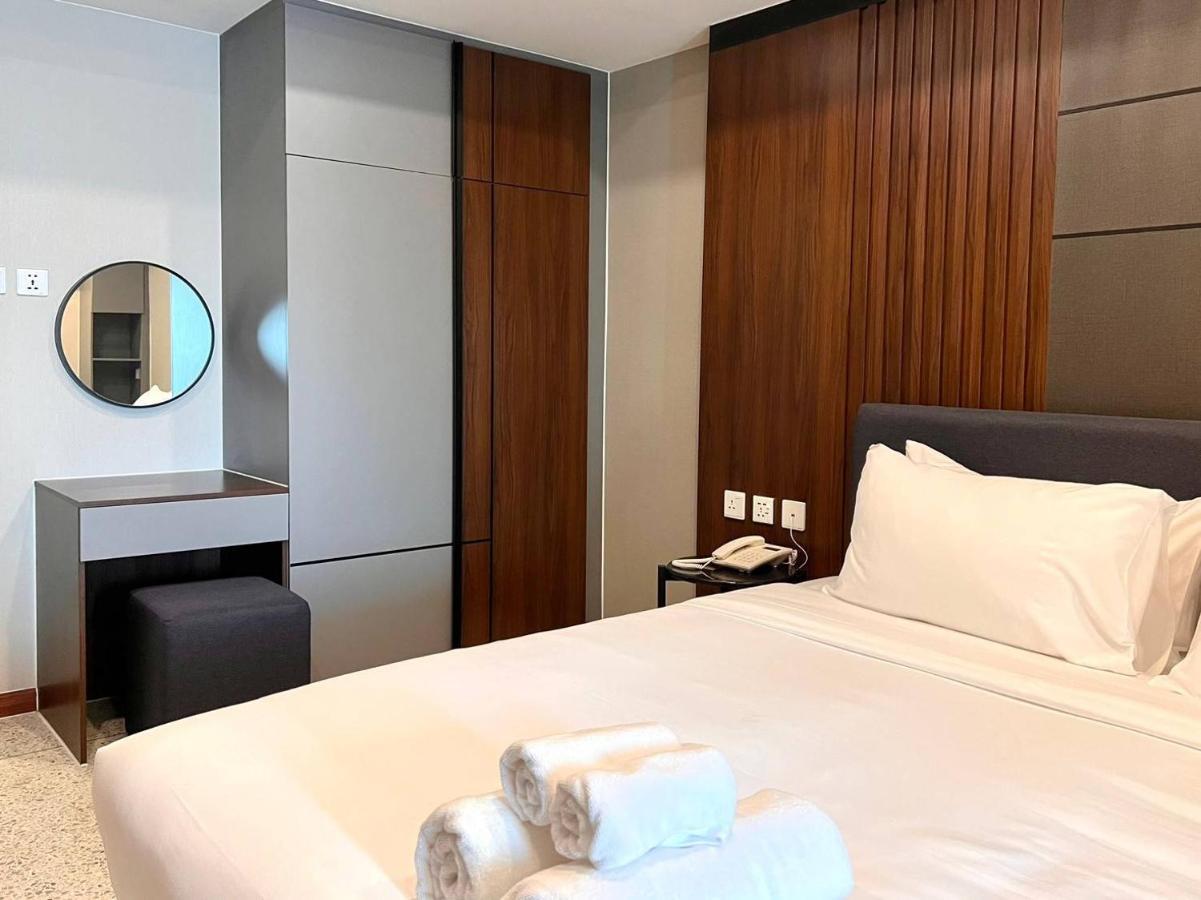 12 The Residence Hotel & Apartment - Sha 曼谷 外观 照片